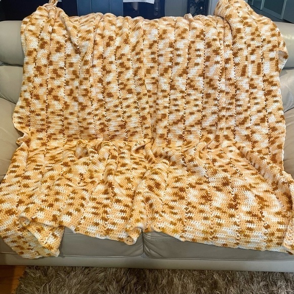 Crochet Throw 96” X 70” Handmade Chunky Blanket in Yellow White Caramel Large - Picture 4 of 5